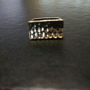*Sale* Gold tone square rectangular ring Size 7